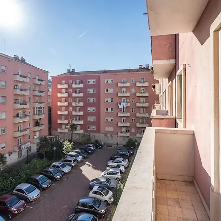 Akicity Leaf Apartment *