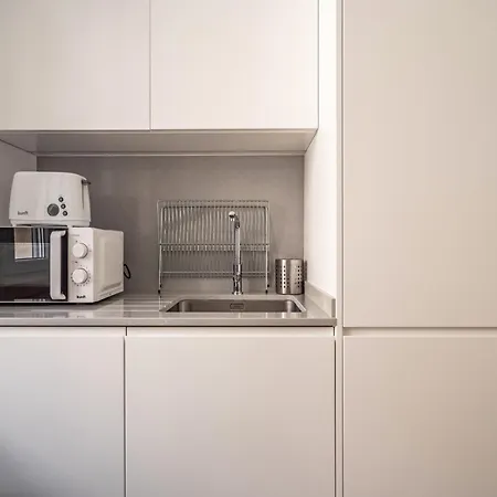 Akicity Leaf Apartment *